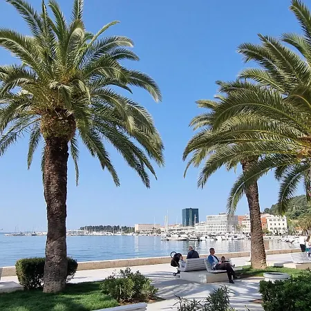 Center Perfect Spot * Σπλιτ